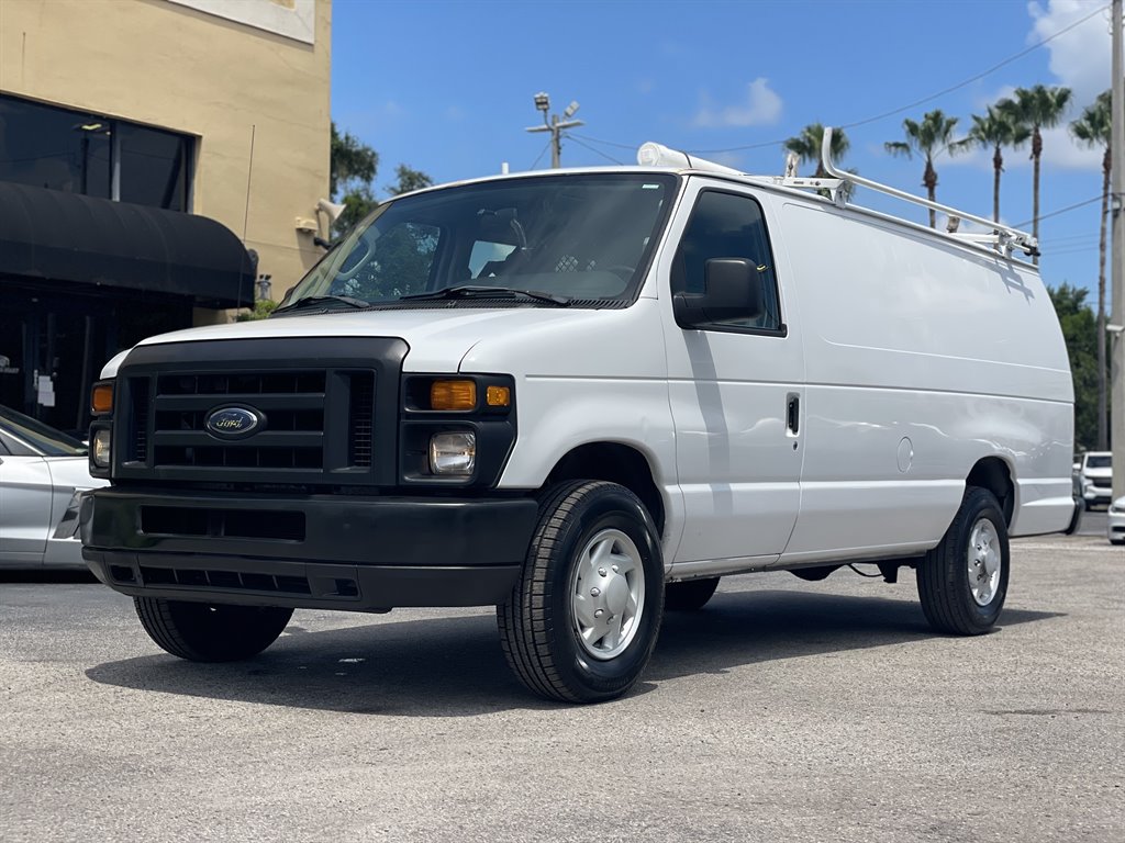 Used 2009 Ford E-250 and Econoline 250 Extended RWD image 9