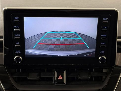 Used 2020 Toyota Corolla LE FWD image 15