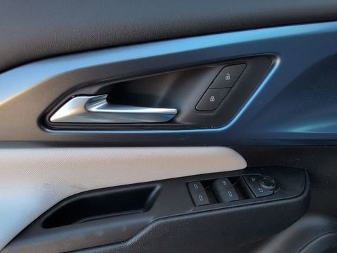 New 2026 Chevrolet Equinox EV LT image 16