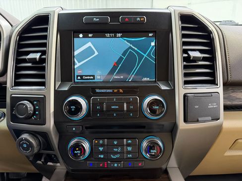 Used 2018 Ford F150 Lariat w/ Equipment Group 502A Luxury image 23