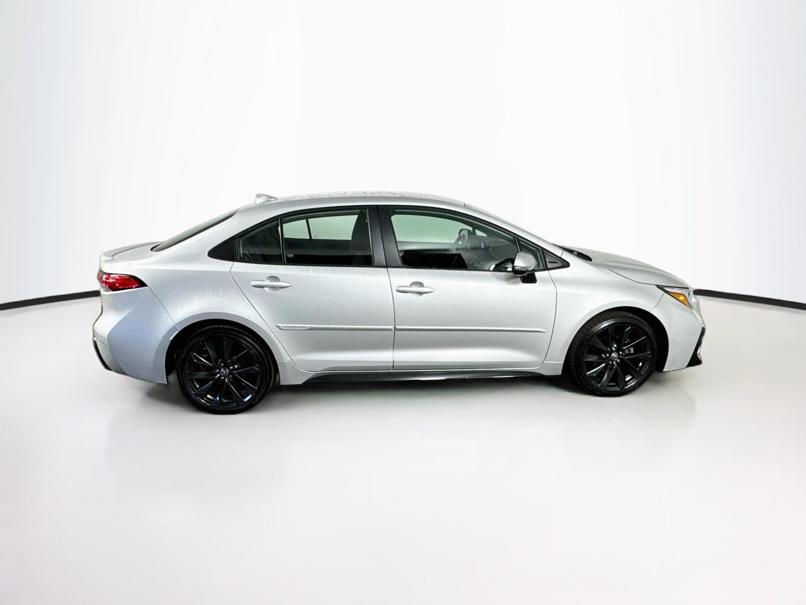 Used 2024 Toyota Corolla SE FWD image 8