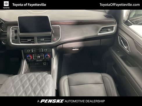 Used 2021 Chevrolet Tahoe Z71 w/ Luxury Package image 21