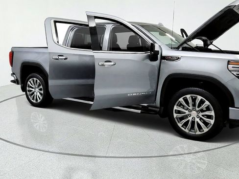 Used 2023 GMC Sierra 1500 Denali w/ Technology Package AWD/4WD image 14