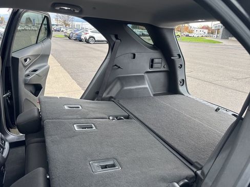 Used 2024 Chevrolet Equinox LT image 17