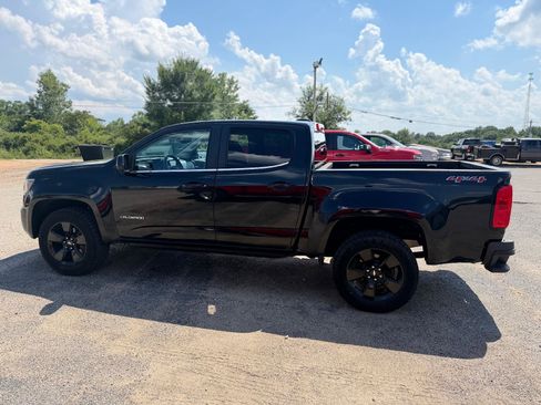 Used 2016 Chevrolet Colorado LT w/ Midnight Edition AWD/4WD image 6