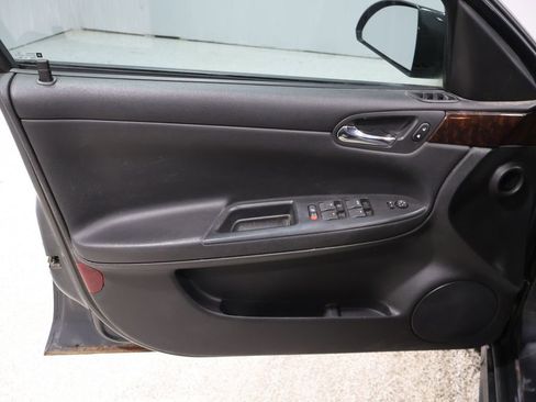 Used 2012 Chevrolet Impala LT w/ LT Sunroof Package image 13