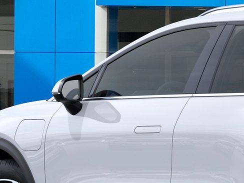 New 2026 Chevrolet Equinox EV LT image 12