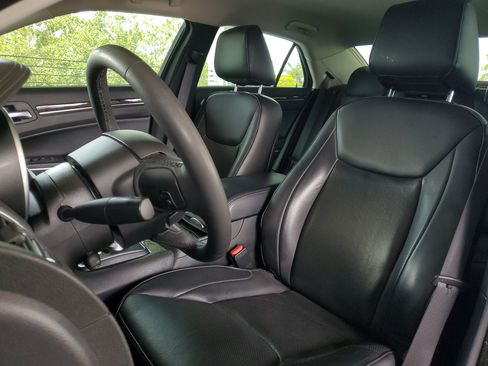 Certified 2023 Chrysler 300 Touring L w/ Comfort Group RWD image 20