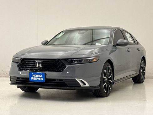 New 2026 Honda Accord Touring image 2
