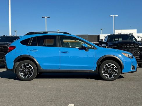 Used 2016 Subaru Crosstrek 2.0i Limited w/ Popular Package #2 image 3