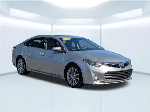 Used 2014 Toyota Avalon Limited image 8
