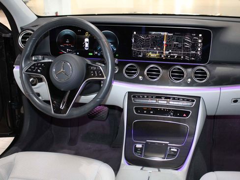 Used 2023 Mercedes-Benz E 450 4MATIC Sedan image 18
