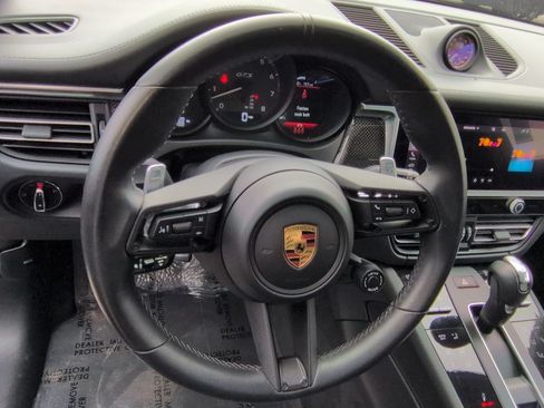 Used 2023 Porsche Macan GTS AWD/4WD image 10