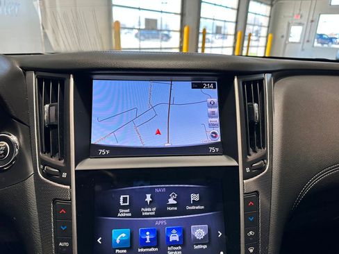 Used 2018 INFINITI Q50 Sport image 9