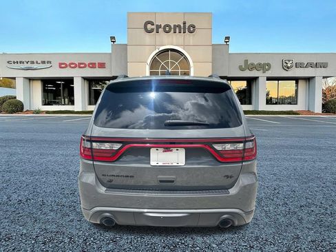 Used 2023 Dodge Durango R/T w/ Tow 'N Go Package AWD/4WD image 4