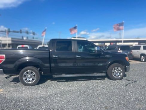 Used 2011 Ford F150 Lariat w/ Lariat Chrome Pkg RWD image 6