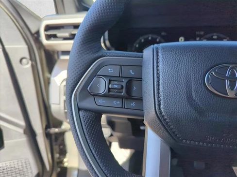 New 2025 Toyota Tacoma TRD Off-Road image 17