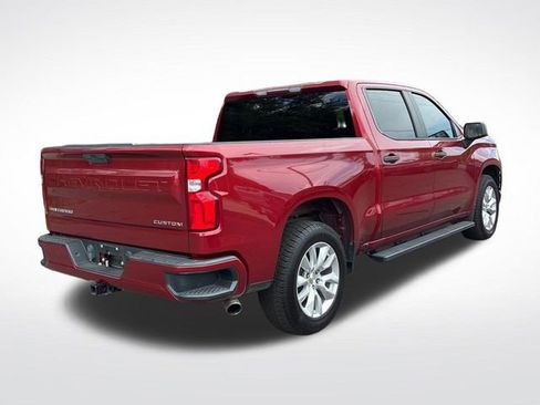 Used 2020 Chevrolet Silverado 1500 Custom w/ Custom Value Package RWD image 3