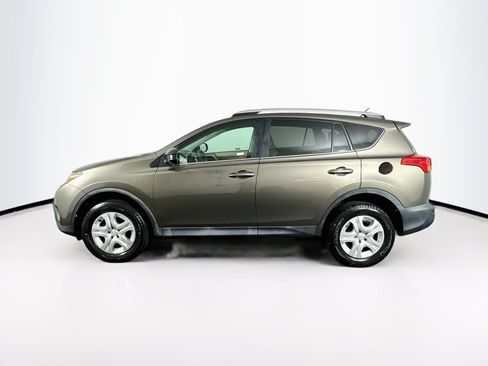 Used 2013 Toyota RAV4 LE FWD image 4
