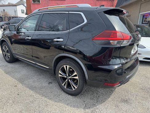 Used 2018 Nissan Rogue SL image 4
