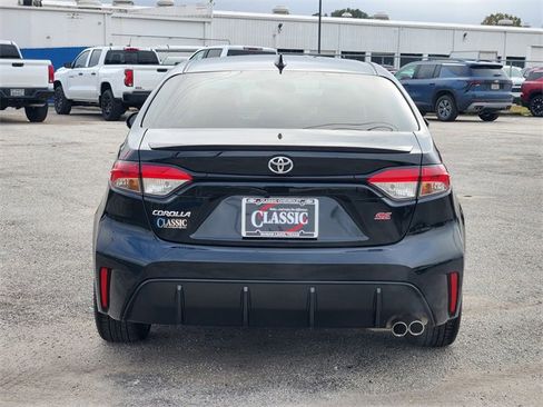 Used 2024 Toyota Corolla SE image 6
