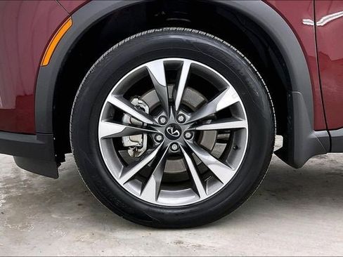 Certified 2025 INFINITI QX60 Luxe image 10