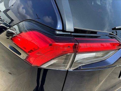 Used 2024 Toyota RAV4 XLE image 27