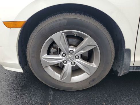 Used 2019 Honda Odyssey EX image 17