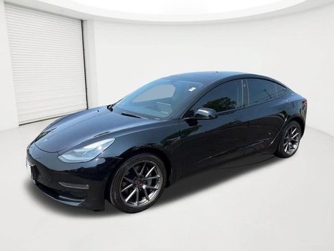 Used 2022 Tesla Model 3 Long Range AWD/4WD image 1