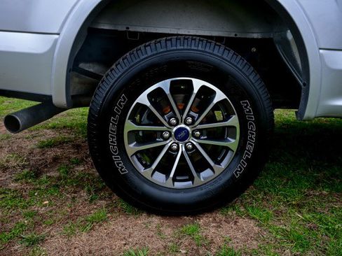 Used 2019 Ford F150 XLT w/ Equipment Group 302A Luxury image 51