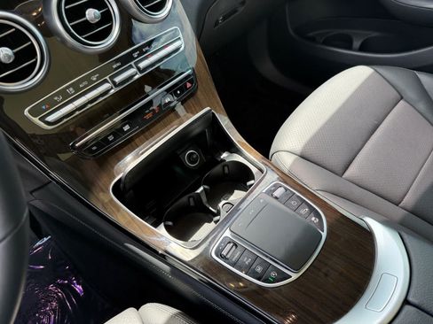 Certified 2020 Mercedes-Benz GLC 300 4MATIC image 22