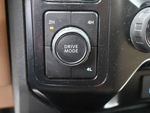 Certified 2025 Ford F250 XLT AWD/4WD image 14