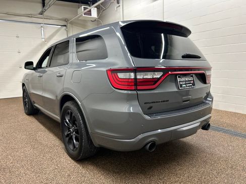 Used 2022 Dodge Durango R/T w/ Blacktop Package AWD/4WD image 4