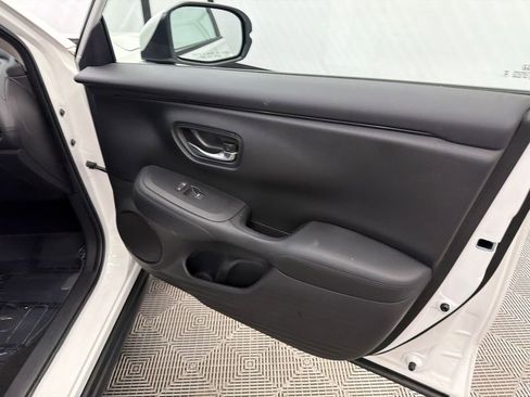 Used 2024 Honda HR-V LX image 14