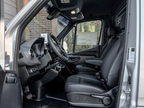 New 2026 Mercedes-Benz Sprinter 2500 image 12