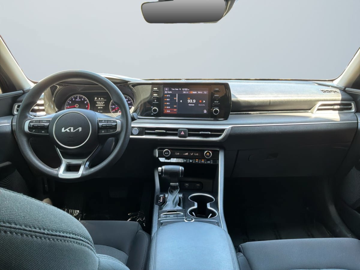 Used 2023 Kia K5 LXS FWD image 10