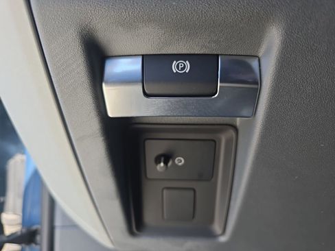 Used 2023 Land Rover Defender 110 S image 28