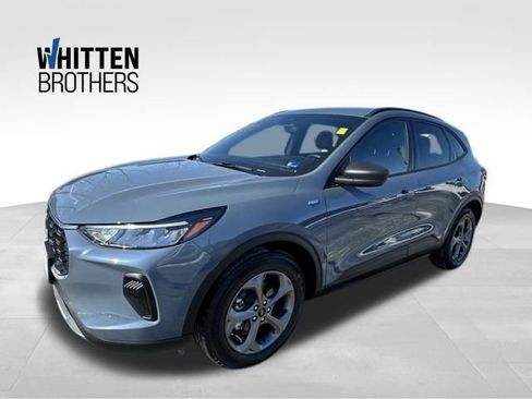 Used 2025 Ford Escape ST-Line w/ Equipment Group 301A image 1