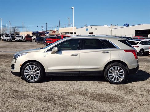 Used 2017 Cadillac XT5 Platinum image 4