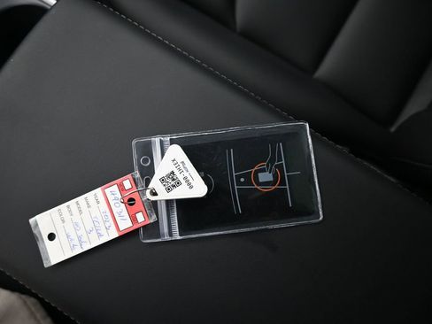 Used 2023 Tesla Model 3 Standard Range RWD image 21