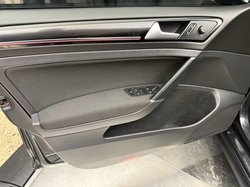 Used 2015 Volkswagen GTI S image 19