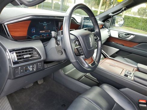 Certified 2022 Lincoln Navigator L Reserve image 20