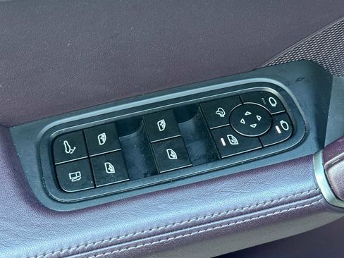 Certified 2024 Porsche Cayenne E-Hybrid image 13