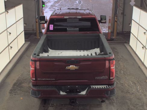 Used 2024 Chevrolet Silverado 2500 High Country w/ Technology Package image 6