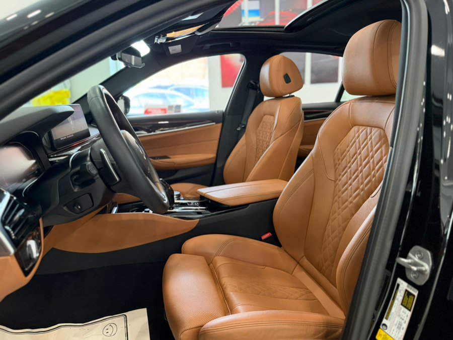 Used 2023 BMW 530i w/ M Sport Package RWD image 12