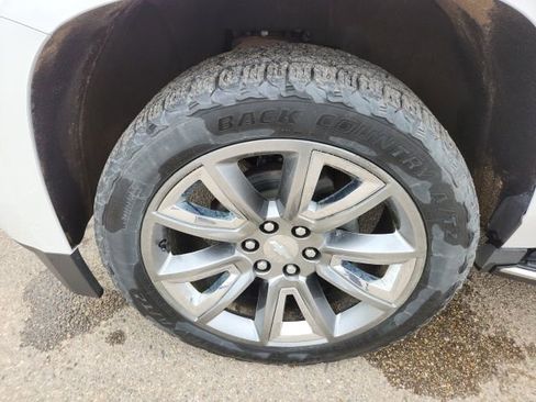 Certified 2019 Chevrolet Suburban Premier image 40