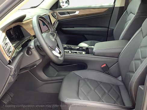 New 2026 Volkswagen Atlas SE FWD image 23
