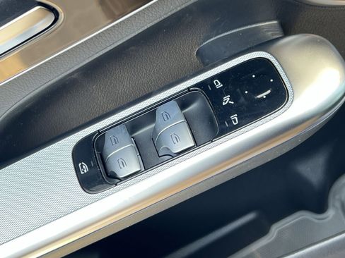 New 2026 Mercedes-Benz GLC 300 4MATIC image 13