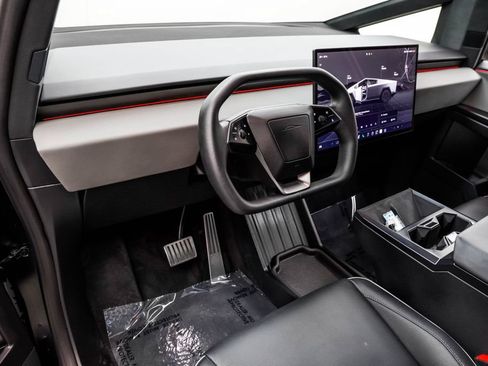 Used 2024 Tesla Cybertruck AWD Crew Cab image 20