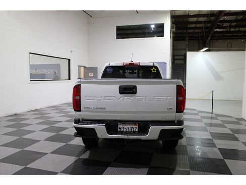 Used 2021 Chevrolet Colorado LT w/ LT Convenience Package image 5
